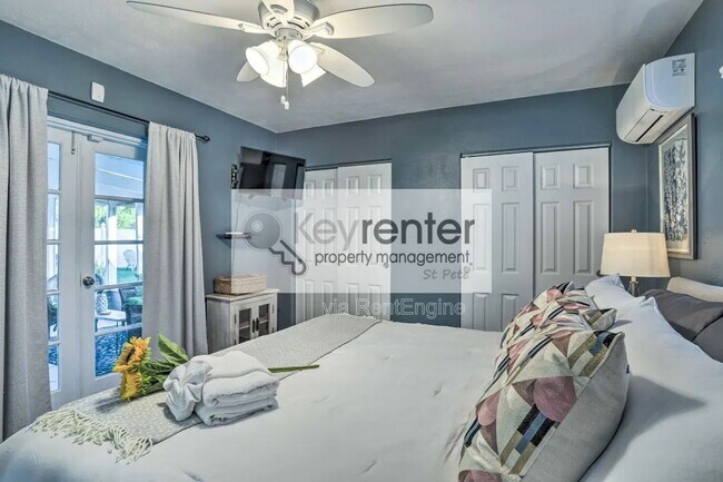 Foto del edificio - 9954 48th Pl N