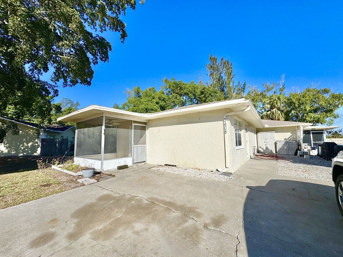 Foto principal - ** BONITA SPRINGS ** 2 BED / 1 BATH ** WES...