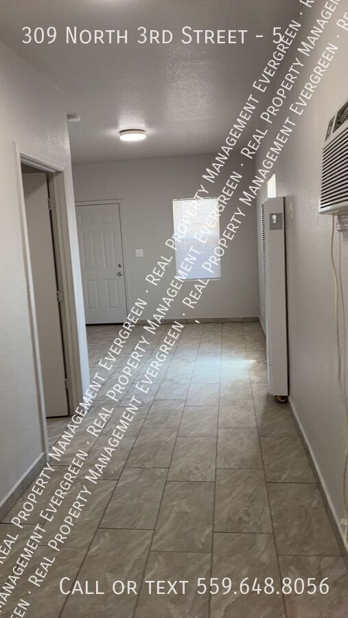 Foto del edificio - 309 N 3rd St