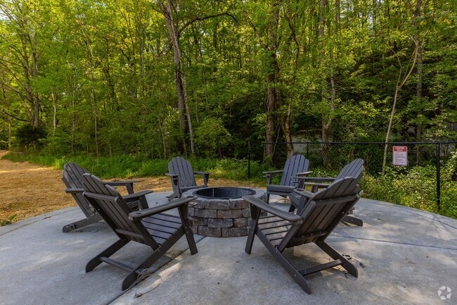 Fire PIt - Stanley Village Townhomes