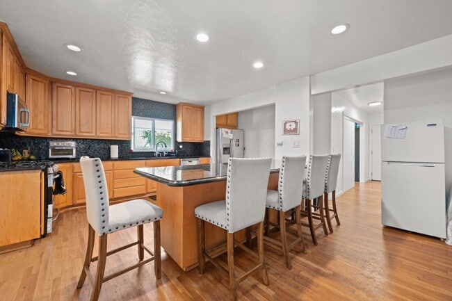 Foto del edificio - 5227 E Falls View Dr