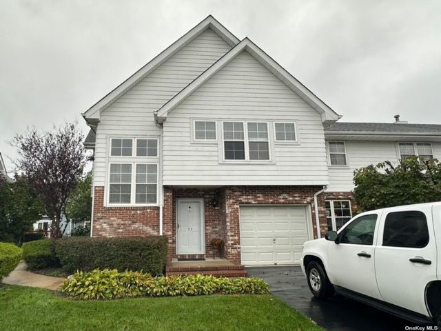 Primary Photo - 23 Broadlawn Dr