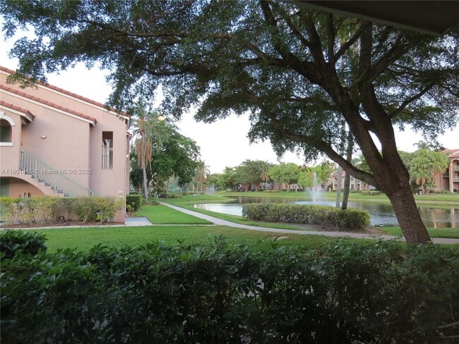 Foto del edificio - 12160 St.Andrews Pl