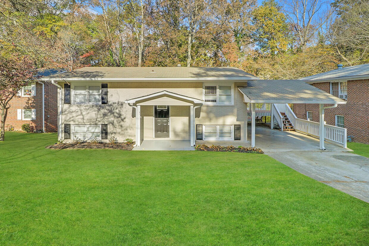 78 Candlelight Ln Sw House Rental in Atlanta, GA