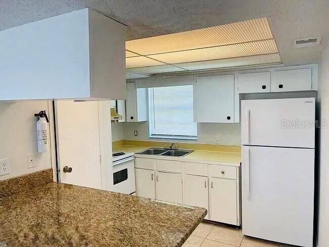 Foto del edificio - 1410 Herschell St