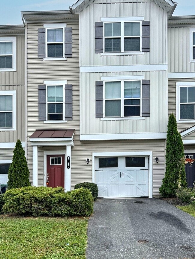 Building Photo - 1310 Teagan Dr