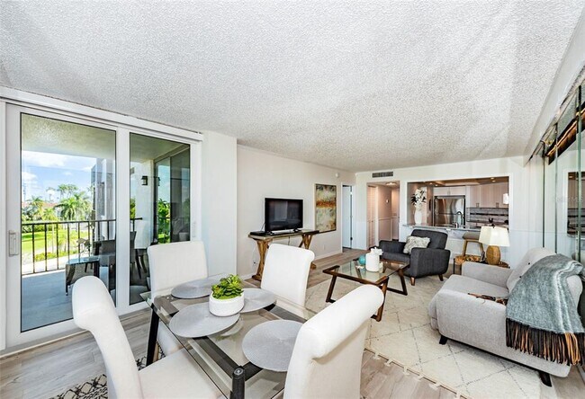 Foto del edificio - 6295 Bahia Del Mar Cir