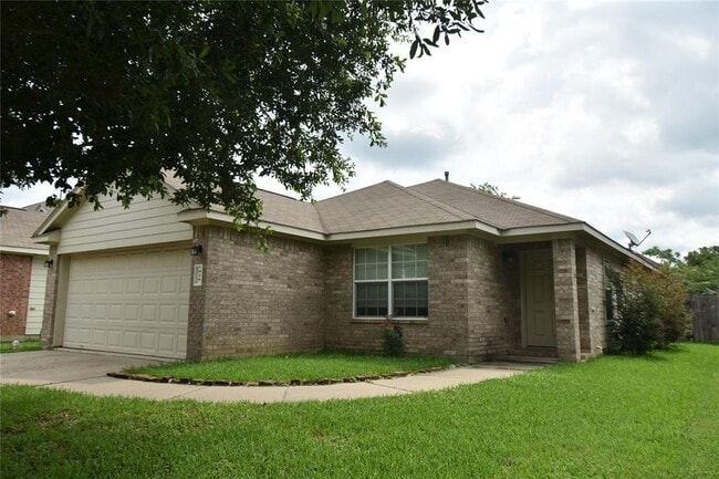Building Photo - 826 Dracena Ct