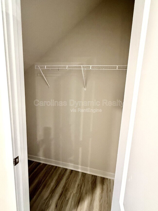 Foto del edificio - 12027 Zazu Wy