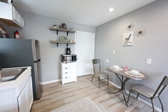 Building Photo - 205 Guerra Ave