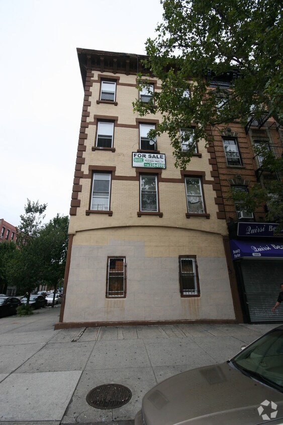 Foto del edificio - 553 Gates Ave