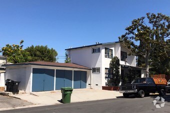 Primary Photo - 3305 S Beverly Dr