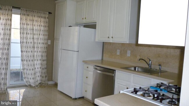 Foto del edificio - 107 Windsor Pond Rd