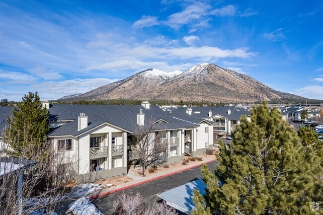 Building Photo - Timberline Place