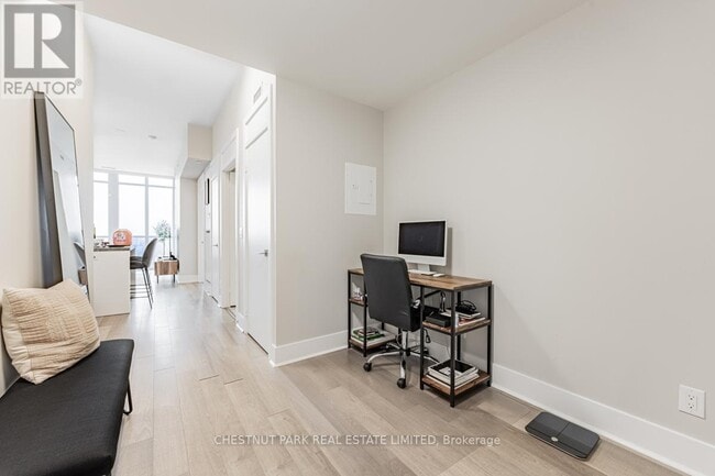 Photo du bâtiment - 32 Davenport Rd