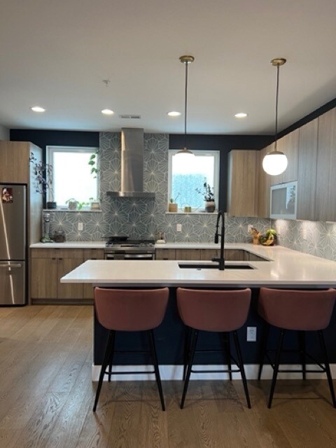 Primary Photo - 2870 Tremont Pl