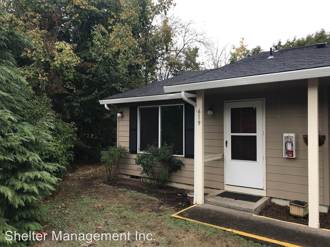 Primary Photo - 601 Chemawa Rd N