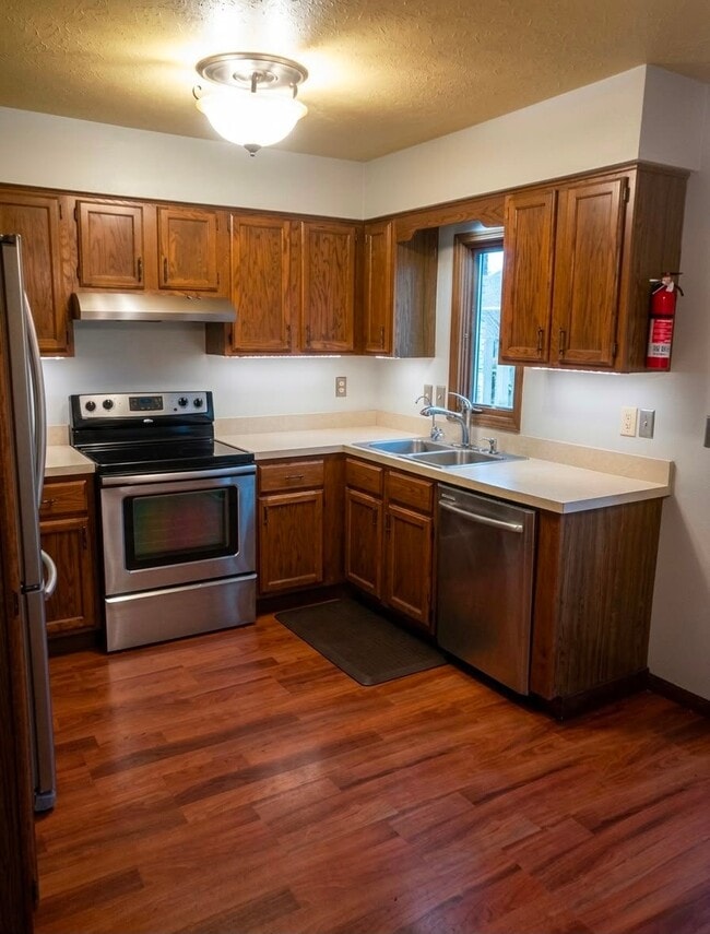 Building Photo - 1541 Park Pl Dr