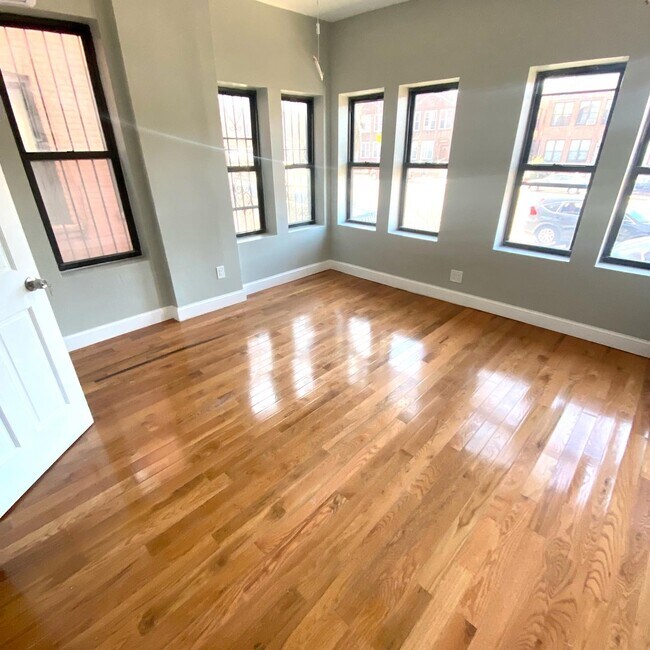 Building Photo - 305 Rockaway Pky