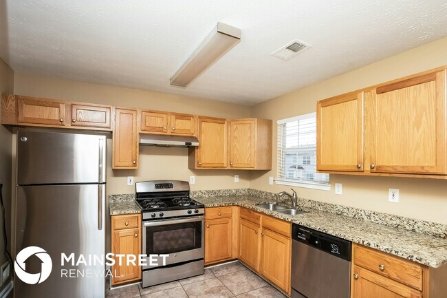 Building Photo - 3301 Sapphire Ct