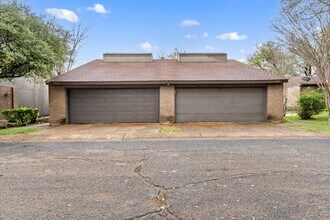 Building Photo - 2812 Stewart Dr