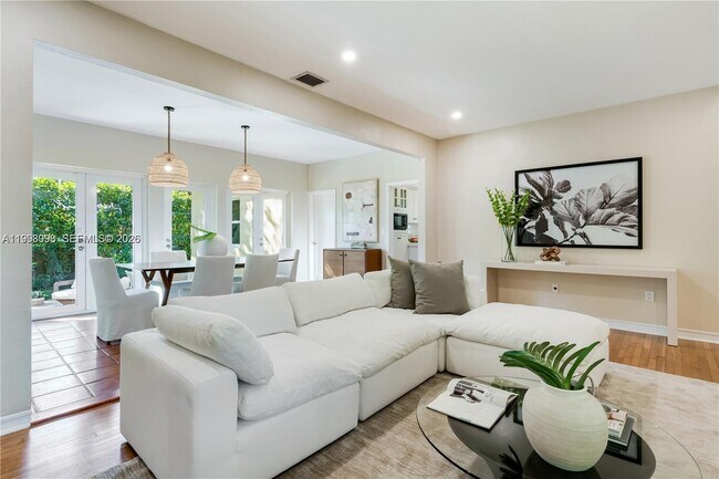 Foto del edificio - 414 Camilo Ave