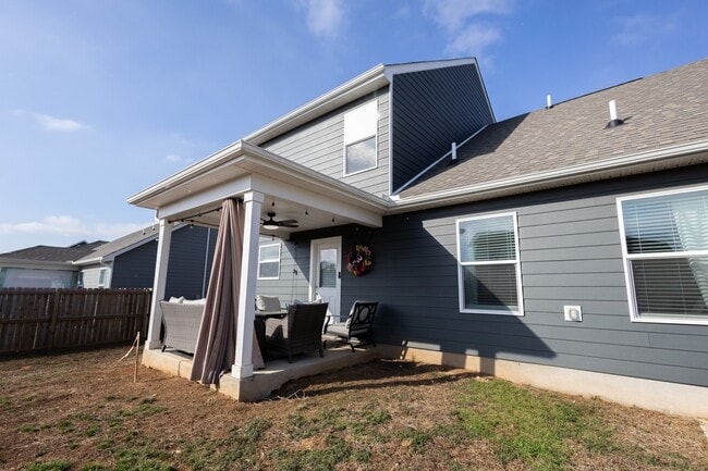 Building Photo - 3174 White Ash St