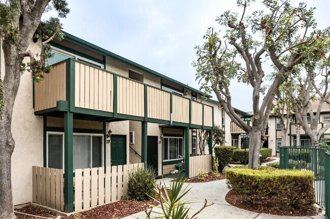 Building Photo - Robin Meadows of Garden Grove
