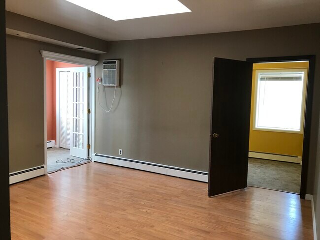 Living room - 1406 3rd Ave