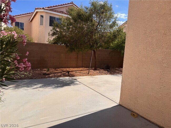 Foto del edificio - 8937 Austin Ridge Ave
