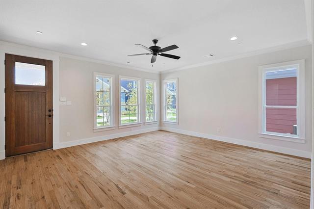 Building Photo - 502 Woodside Trl