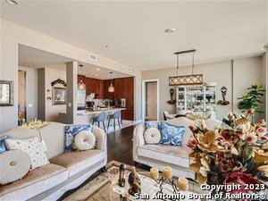 Foto del edificio - 610 E Market St