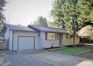Building Photo - 1018 SW Shannon Dr