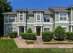 Building Photo - 17418 Tuscany Ln