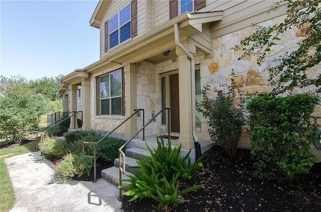 Building Photo - 3101 Davis Ln