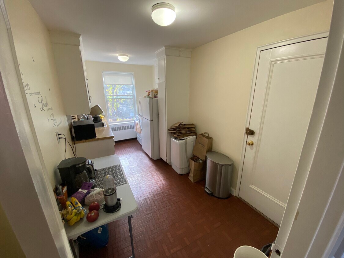 128 Beaconsfield Rd Unit 5, Brookline, MA 02445 Condo for Rent in