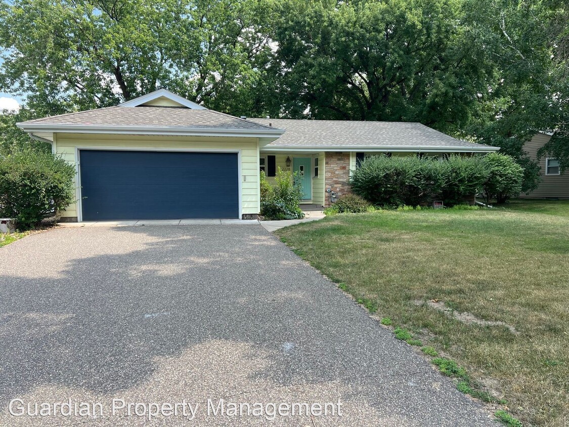 Primary Photo - 4 br, 2 bath House - 2228 Apache St
