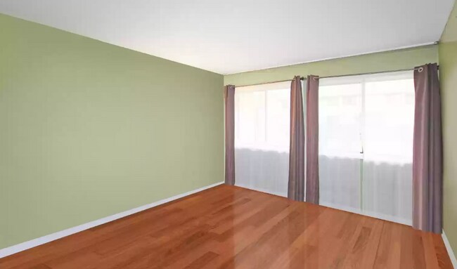 Bedroom - D13 Avon Dr