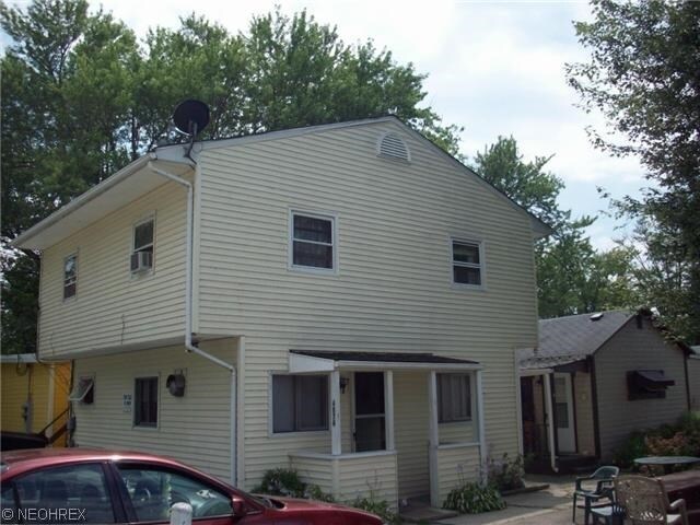 Primary Photo - 4876 N Broadway