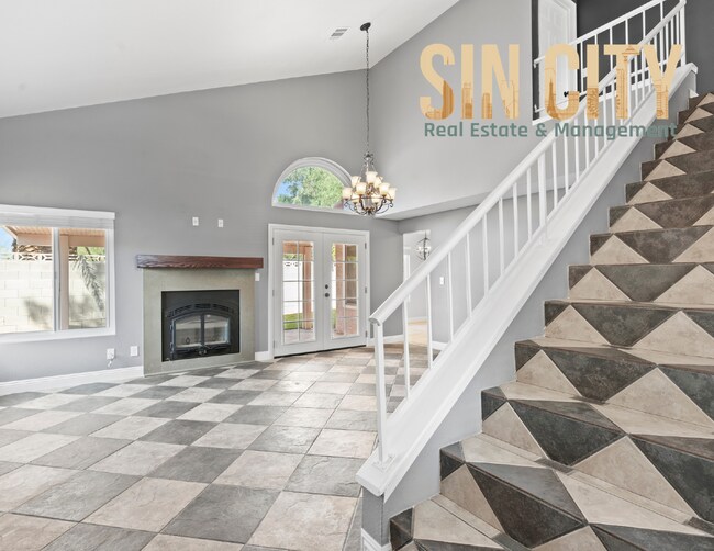 Building Photo - "Charming 3-Bed Oasis in Henderson with 2....