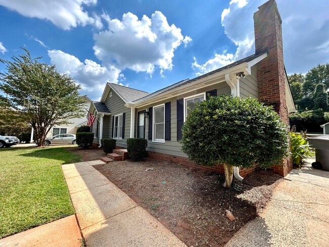 Photo - 1311 Hathshire Dr House