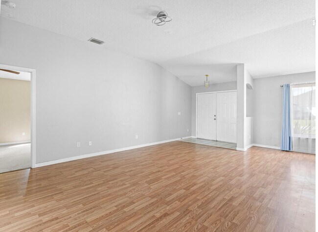 Foto del edificio - 5673 NW Athens Ct