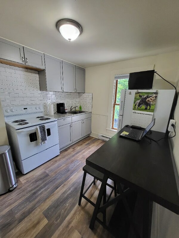 Foto del edificio - 423 Schuyler St