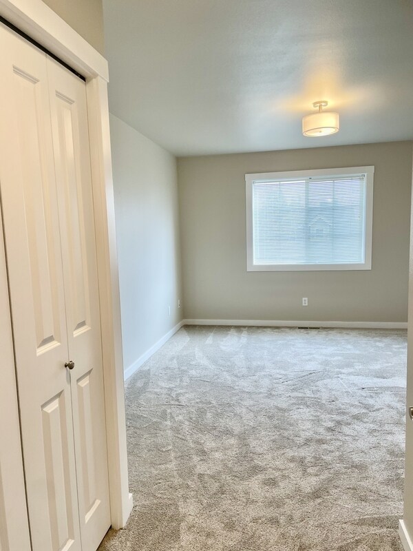 Foto del edificio - 1468 Foxtail St