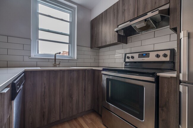 Photo du bâtiment - 2105 Rue Chomedey