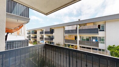 Interior Photo - Eight 80 Newport Beach