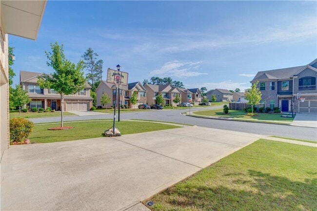 Building Photo - 2408 Misty Ivy Ct