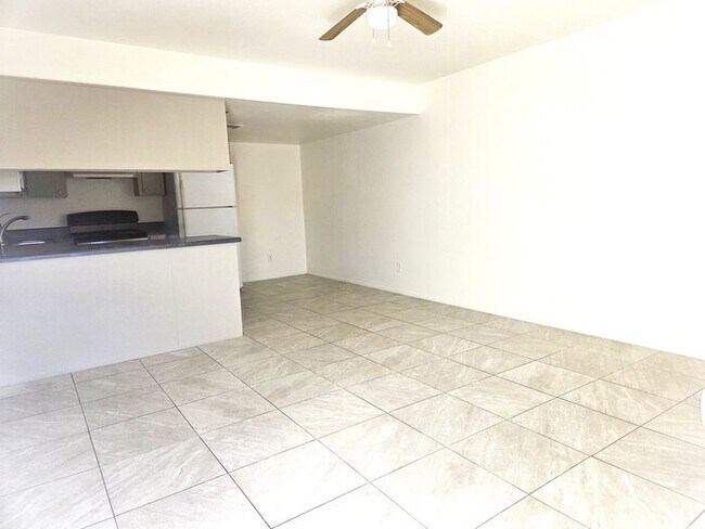 Foto del edificio - Cute 2 bedroom 1.75 bathroom