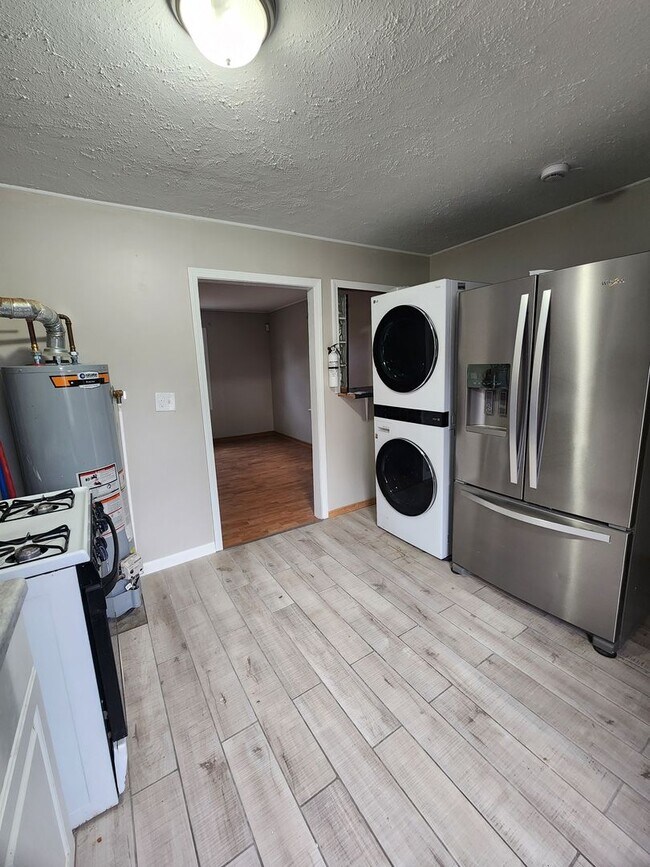 Foto del edificio - 2 Bedroom Ranch w/ Garage