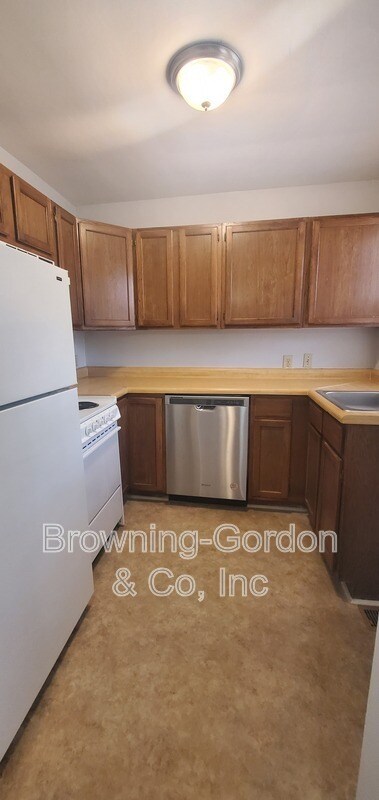 Foto del edificio - 3611 Mayflower Pl